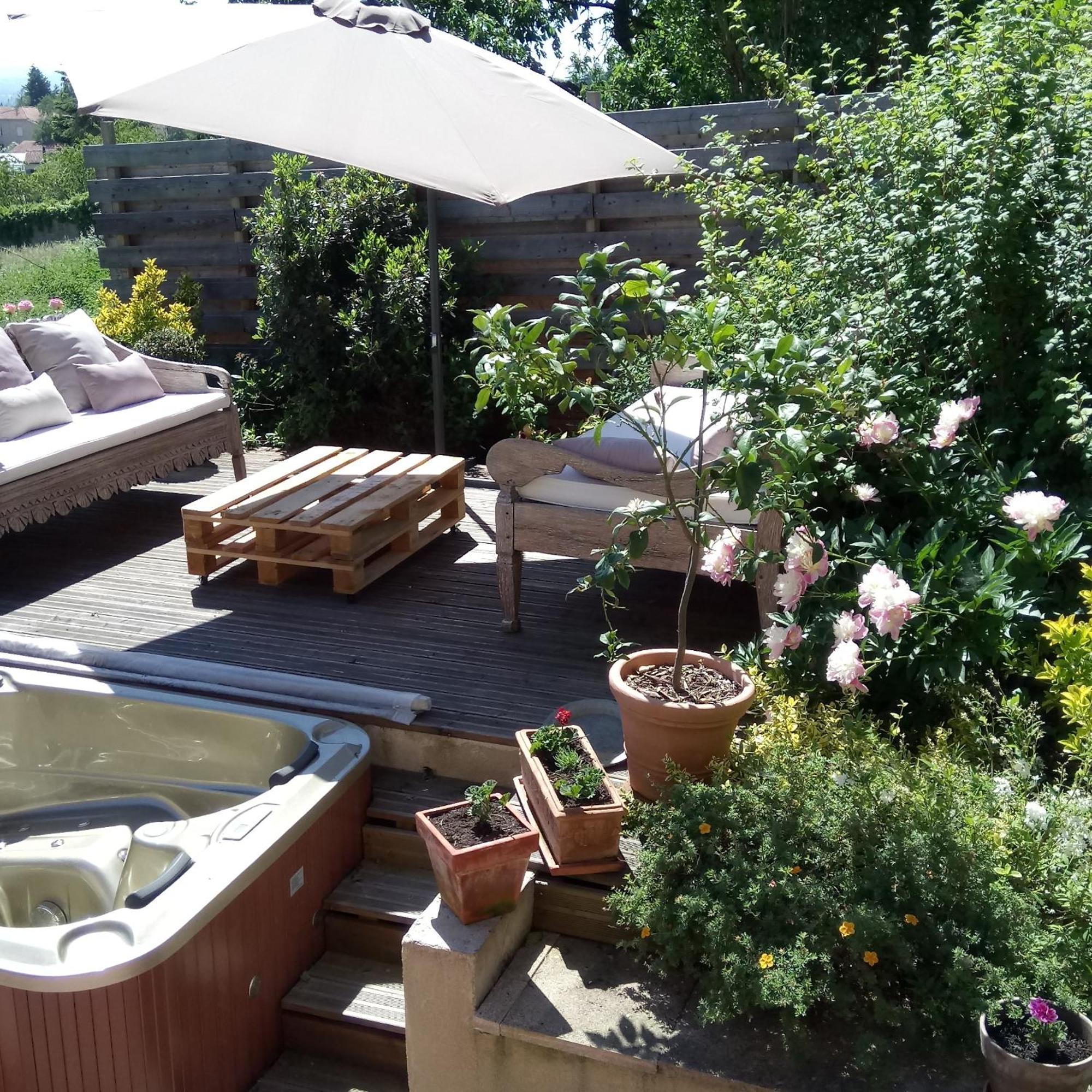 Relais St Jacques - Roanne Panzió Saint-Haon-le-Châtel Kültér fotó