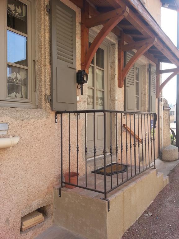 Relais St Jacques - Roanne Panzió Saint-Haon-le-Châtel Kültér fotó